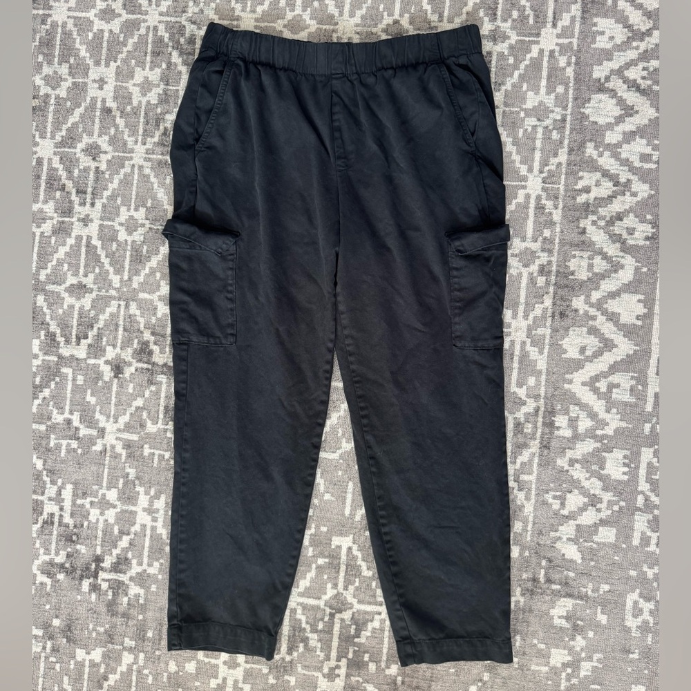 GAP Black Cargo Pants Size L Pull On Elastic Waist Utility Tapered